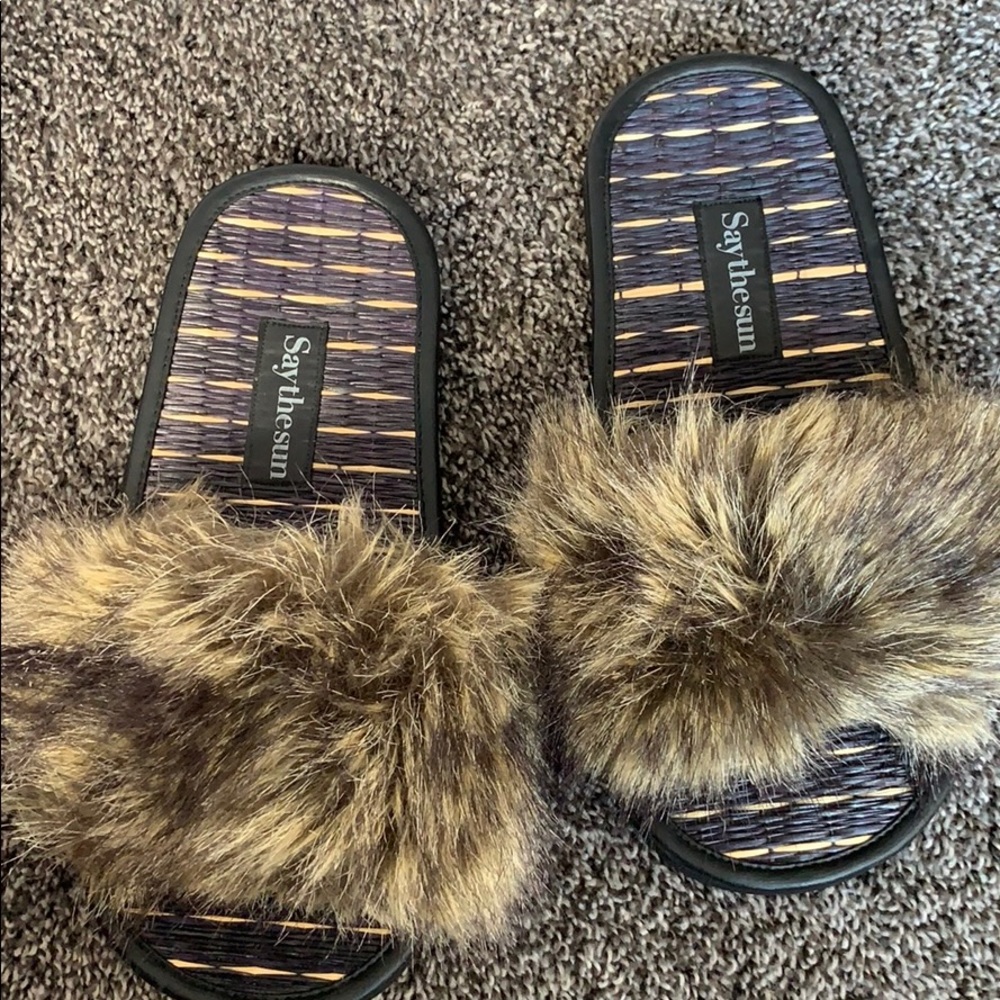 Sandals - Picture 2 of 3
